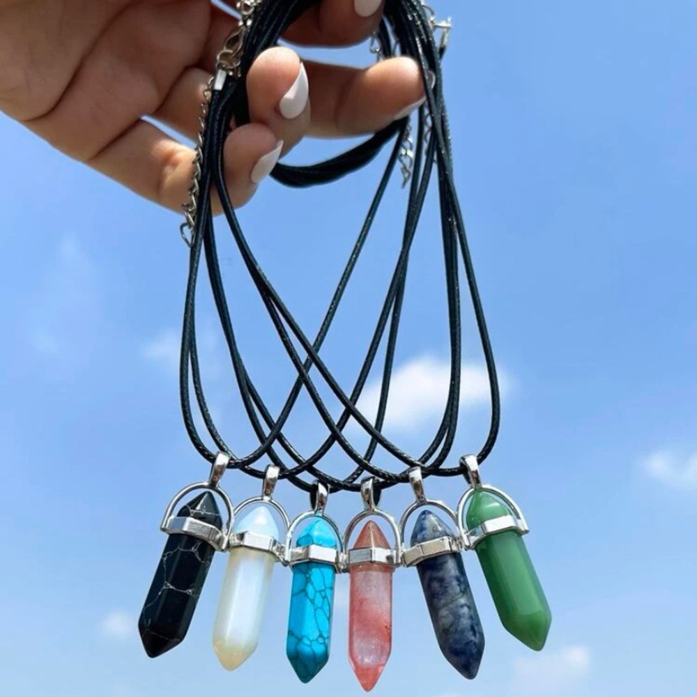 SHEIN Crystal Necklaces ONE SIZE never worn - Picture 1 of 2